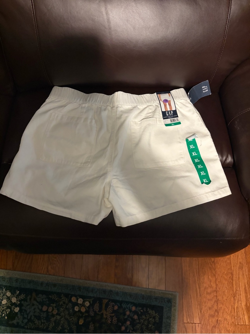 GAP White Elastic-Waist Women’s Shorts